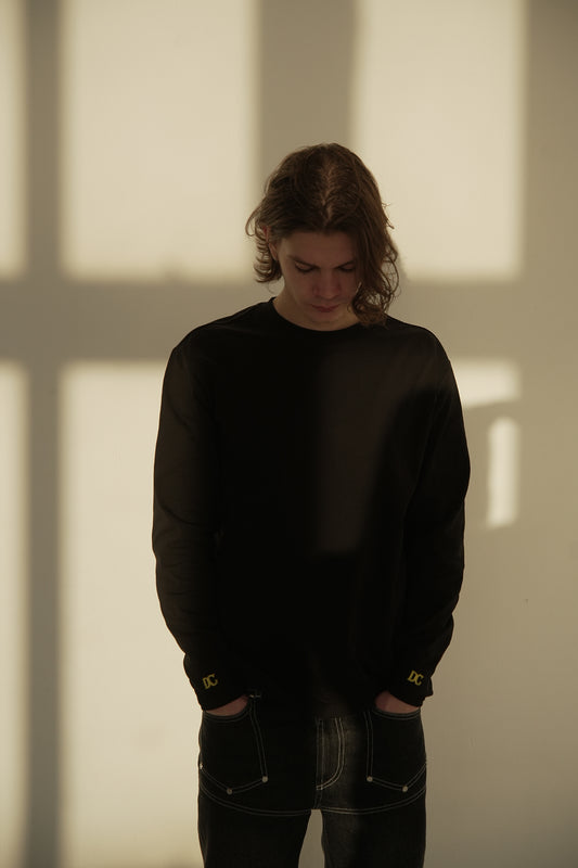 DC LONGSLEEVE in BLACK